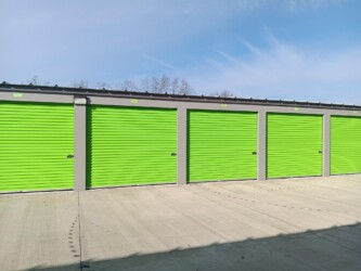 Large drive-up storage units in Campbellsville, KY at 3 Key Storage