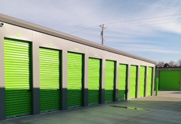 Large drive-up storage units in Campbellsville, KY at 3 Key Storage